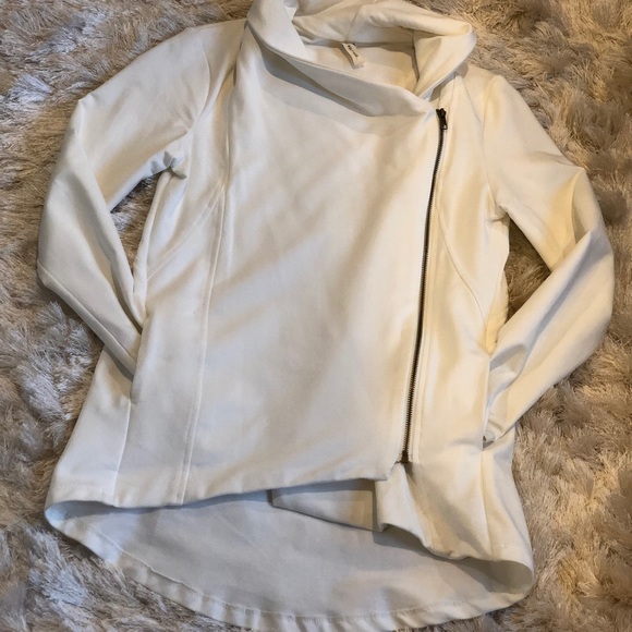 My Beloved Jackets & Blazers - White stitch fix My Beloved jacket top medium